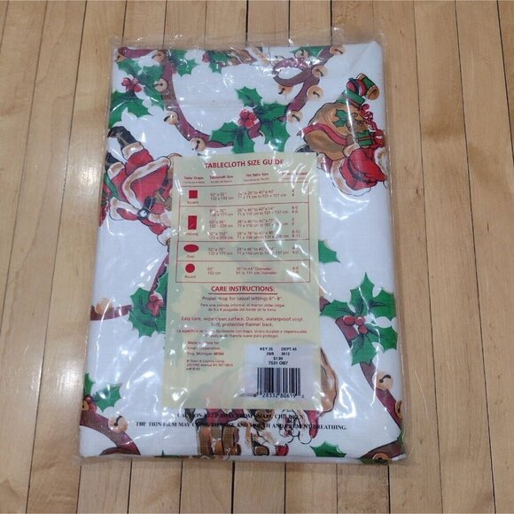Vintage Ashley Taylor Flannel Backed Vinyl Tablecloth Oblong 52 X 70 Santa Holly - Picture 2 of 5